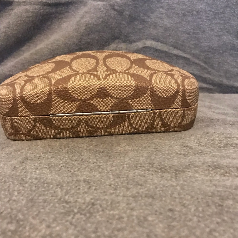 Coach sunglass case - Picture 2 of 3